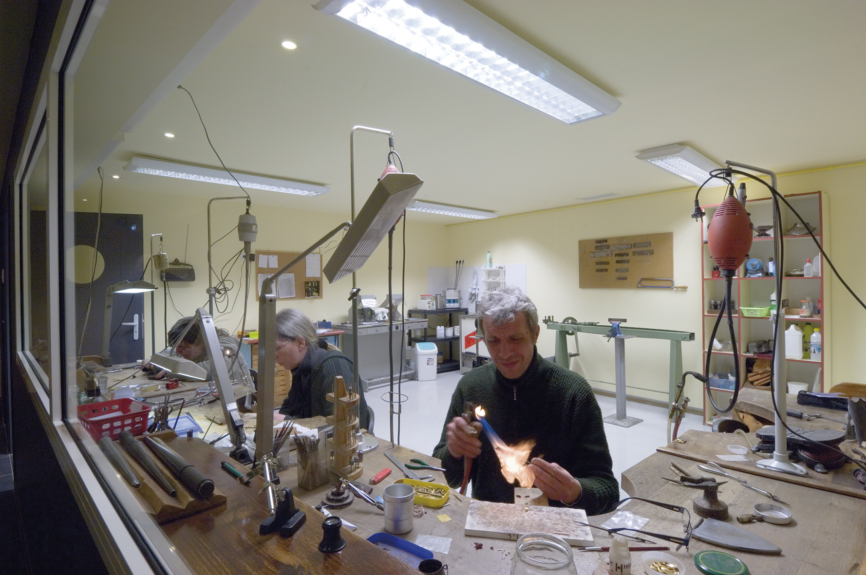 LA MANUFACTURE DU GRENAT LES JOYAUX CATALANS